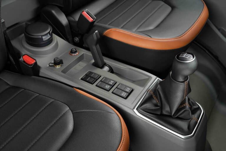 Delivery_11.180_4x4_Console-1-768x512